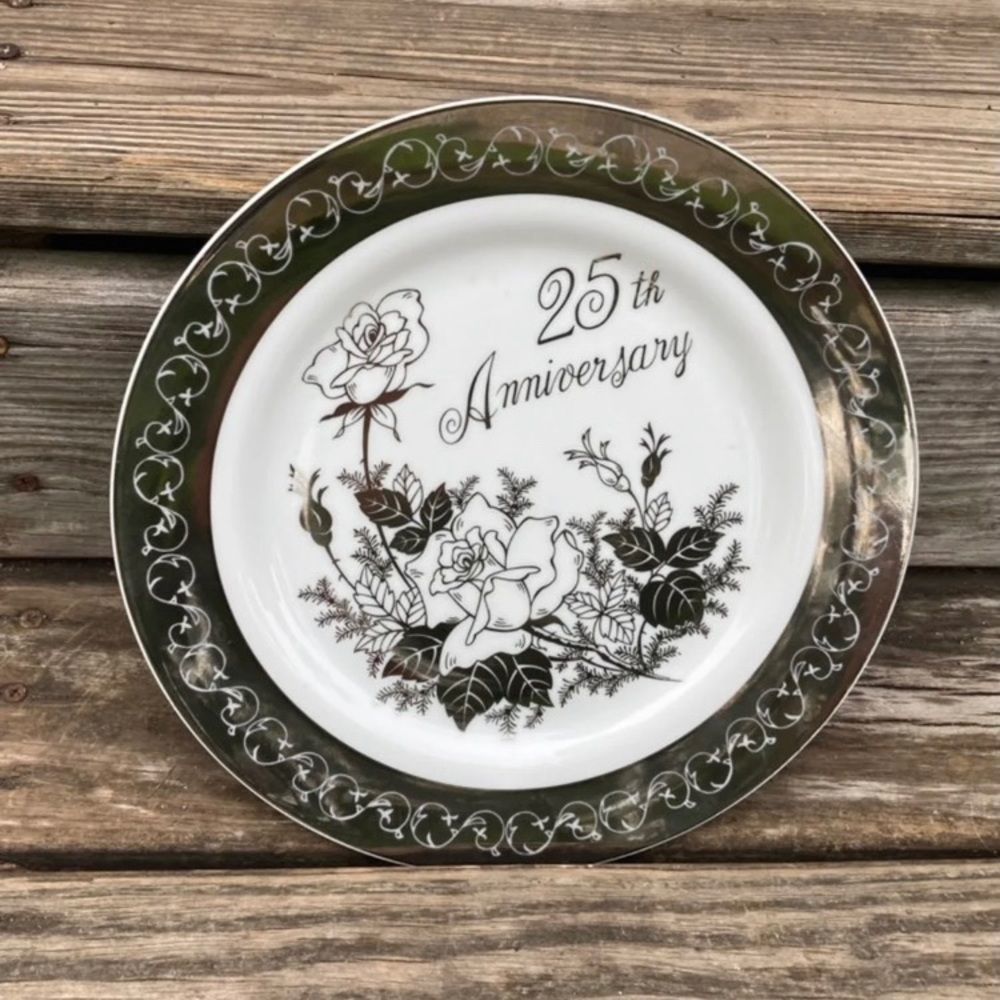NORCREST FINE CHINA 25TH ANNIVERSARY COMMEMORATIVE PLATE